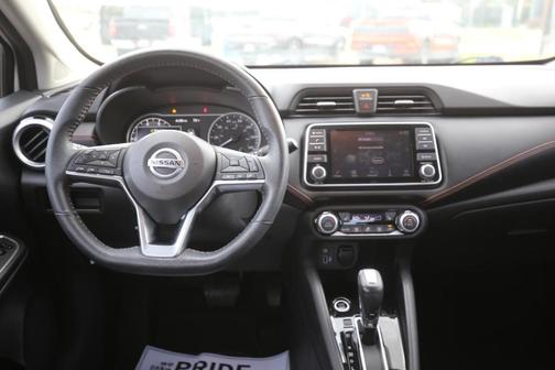 2020 Nissan Versa 1.6 SR