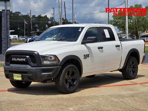 Bright White Clearcoat 2024 RAM 1500 Classic SLT