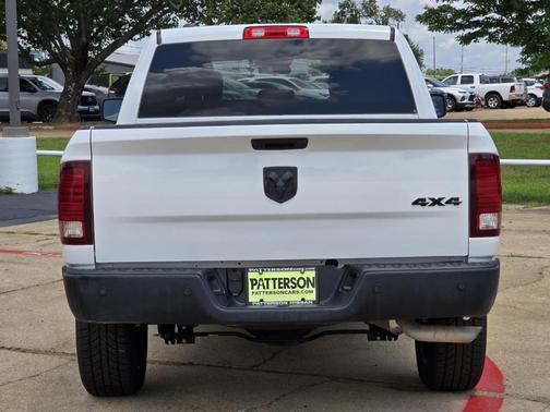 Bright White Clearcoat 2024 RAM 1500 Classic SLT