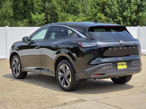 Black 2025 Nissan Murano SL