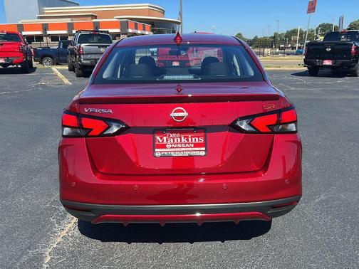 2025 Nissan Versa 1.6 SR