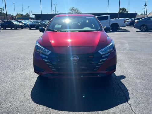 2025 Nissan Versa 1.6 SR