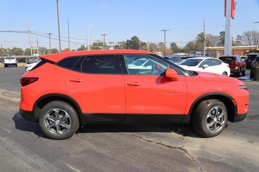 2025 Chevrolet Blazer LT