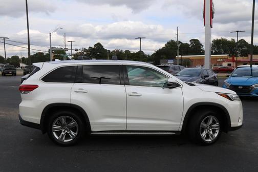 2017 Toyota Highlander Limited