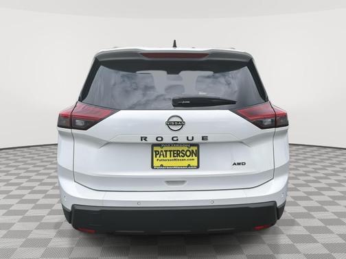 Everest White P 2026 Nissan Rogue Dark Armor