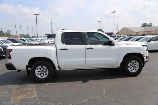 2025 Nissan Frontier S