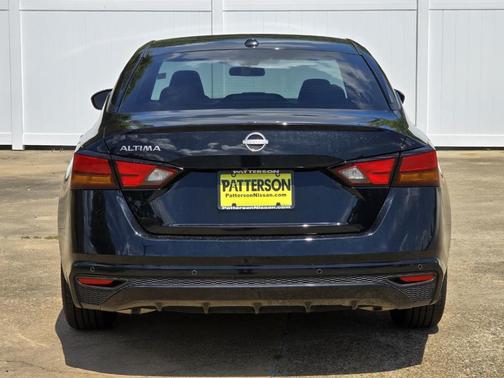 Black 2025 Nissan Altima S