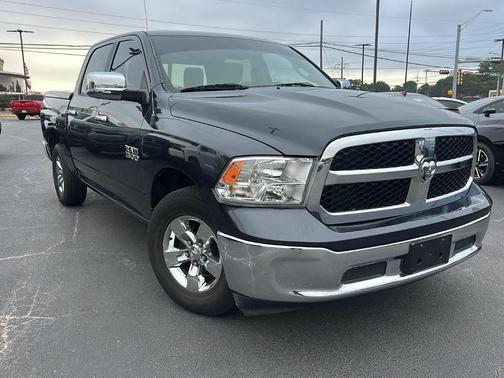 2016 RAM 1500 SLT