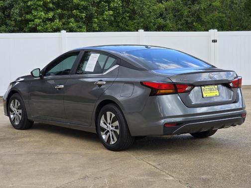 Gun Metallic 2025 Nissan Altima S