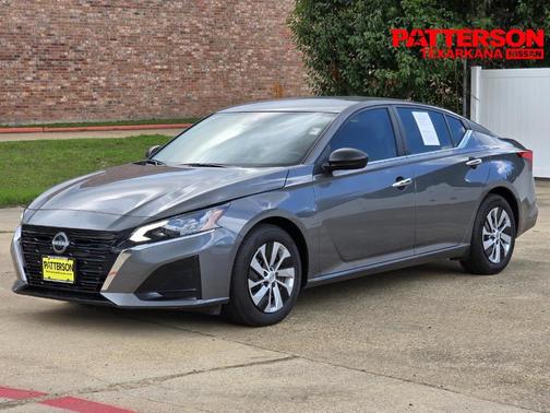 Gun Metallic 2025 Nissan Altima S