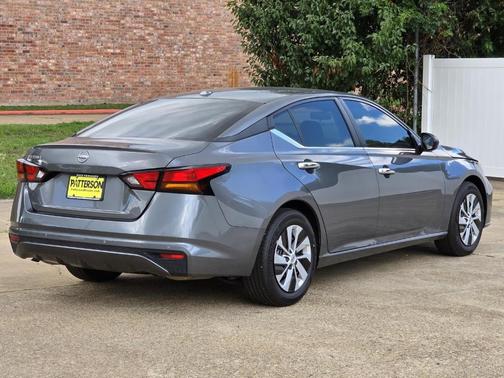 Gun Metallic 2025 Nissan Altima S