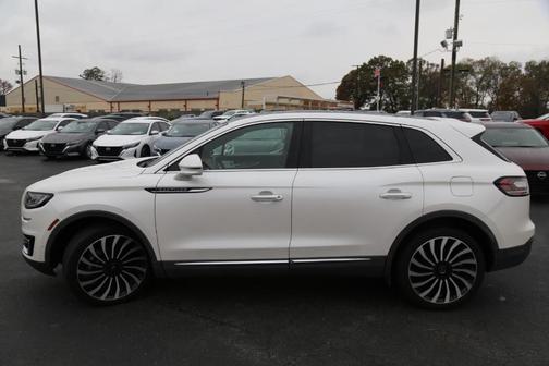 2019 Lincoln Nautilus Black Label