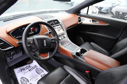 2019 Lincoln Nautilus Black Label