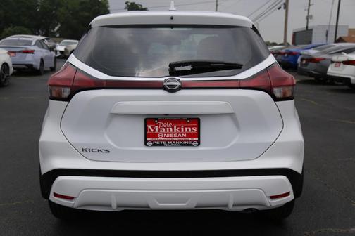 2025 Nissan Kicks Play S