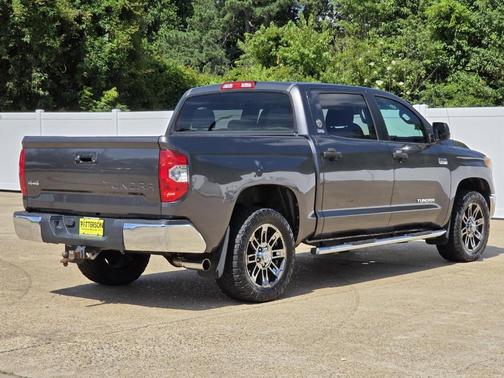 Black 2014 Toyota Tundra SR5