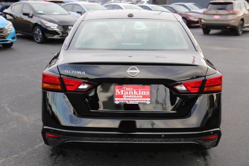 2025 Nissan Altima SV