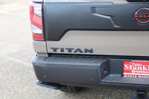 2024 Nissan Titan PRO-4X