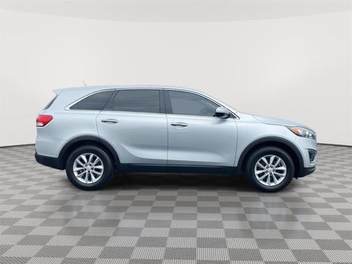 Sparkling Silver 2018 Kia Sorento L