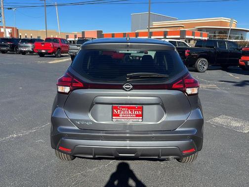 2025 Nissan Kicks Play S