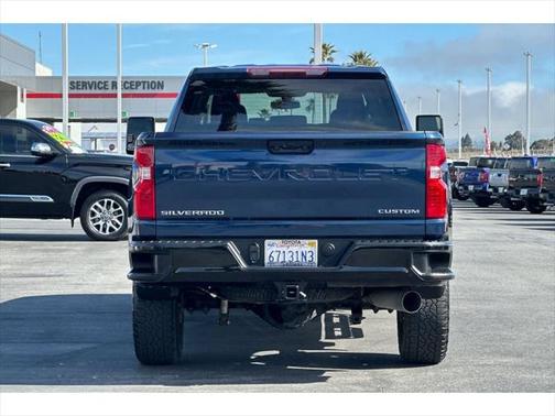 2022 Chevrolet Silverado 2500 Custom