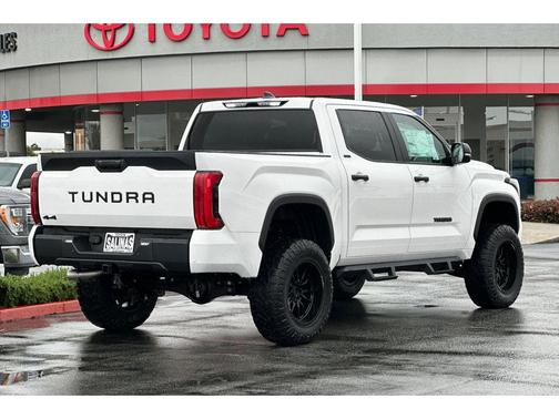 2025 Toyota Tundra SR5