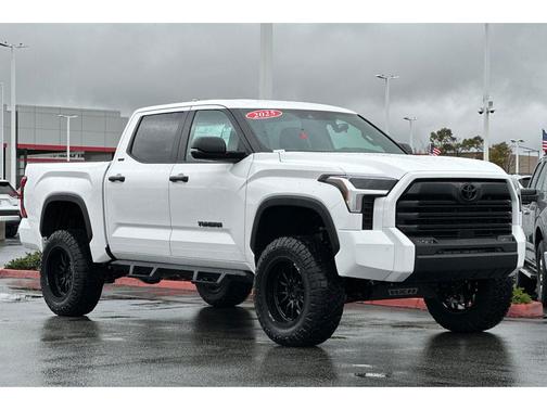2025 Toyota Tundra SR5