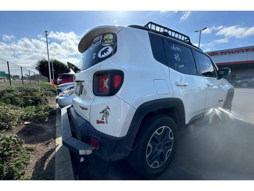2016 Jeep Renegade Trailhawk