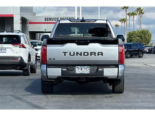 2022 Toyota Tundra Hybrid Platinum