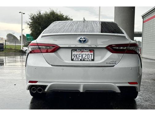 2024 Toyota Camry Hybrid SE