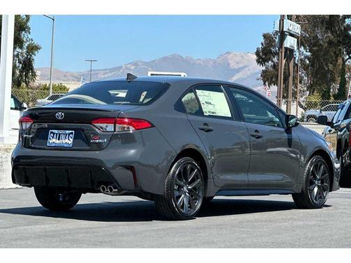 2024 Toyota Corolla Hybrid SE