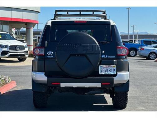 2014 Toyota FJ Cruiser Base