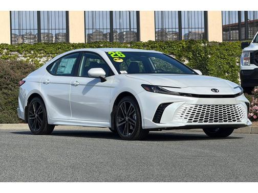 Wind Chill Pearl 2026 Toyota Camry XSE