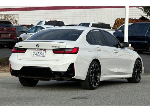 2025 BMW M340 xDrive