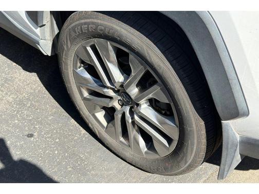 Super White 2020 Toyota RAV4 XLE Premium