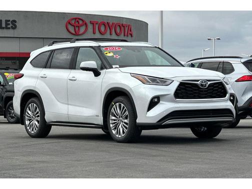 Wind Chill Pearl 2026 Toyota Highlander Hybrid Platinum