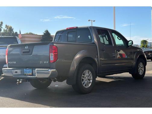 Gun Metallic 2018 Nissan Frontier SV