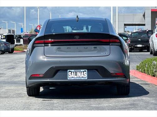 2025 Toyota Prius XLE