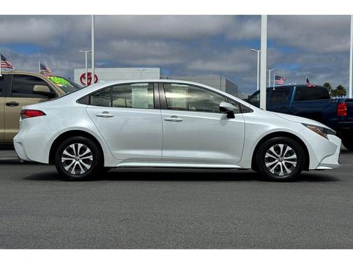 2022 Toyota Corolla Hybrid LE