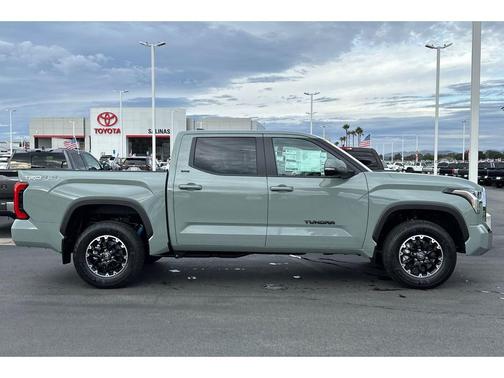 2025 Toyota Tundra SR5
