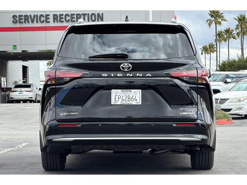 Midnight Black Metallic 2026 Toyota Sienna Limited