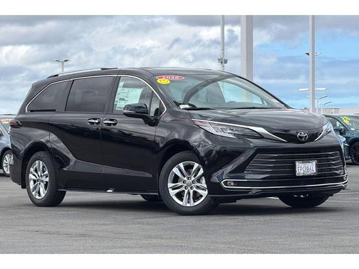Midnight Black Metallic 2026 Toyota Sienna Limited