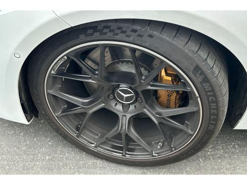 MANUFAKTUR Moonlight White Metallic 2026 Mercedes-Benz AMG CLE 53 4MATIC+