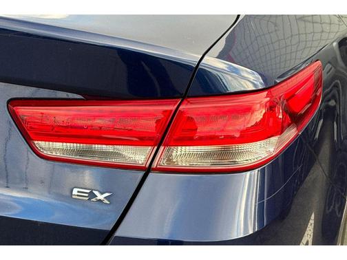 2018 Kia Optima EX