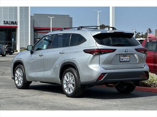 2024 Toyota Highlander Hybrid Limited