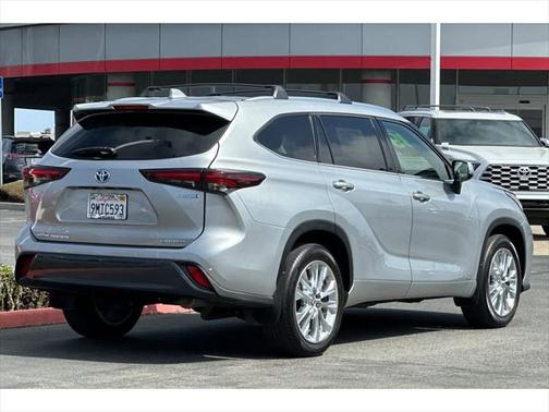 2024 Toyota Highlander Hybrid Limited