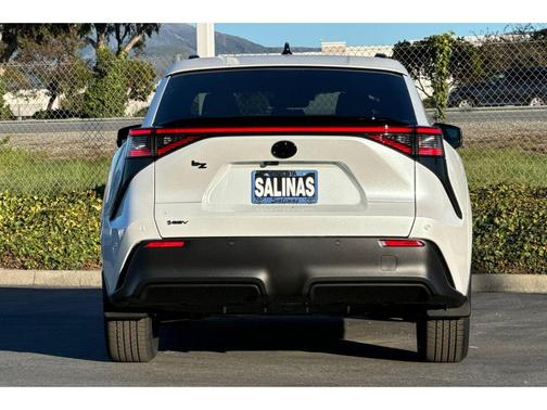 2026 Toyota bZ XLE Plus