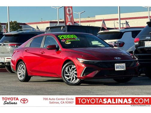 2024 Hyundai ELANTRA SEL