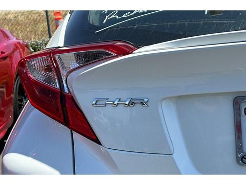 2020 Toyota C-HR LE