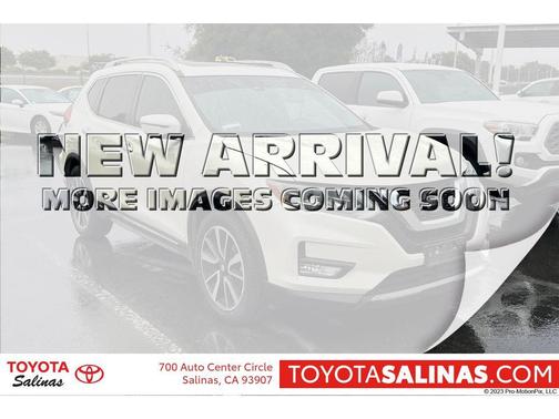 Pearl White 2018 Nissan Rogue SL