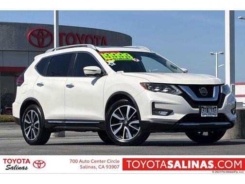 Pearl White 2018 Nissan Rogue SL